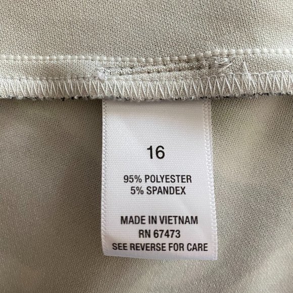 NWT Scuba Fit & Flare Dress Floral Back Zip Blue Black size 16 - Picture 11 of 14